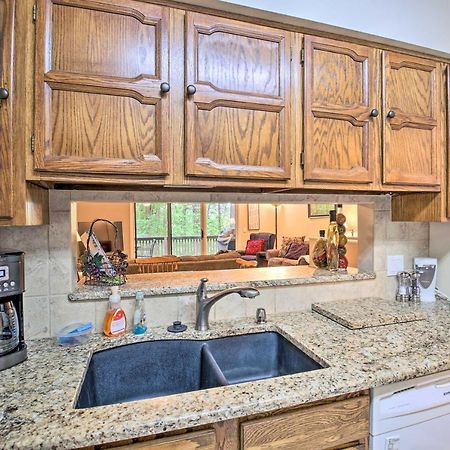 Hot Springs Village Retreat With Deck 3 Mi To Golf! Εξωτερικό φωτογραφία