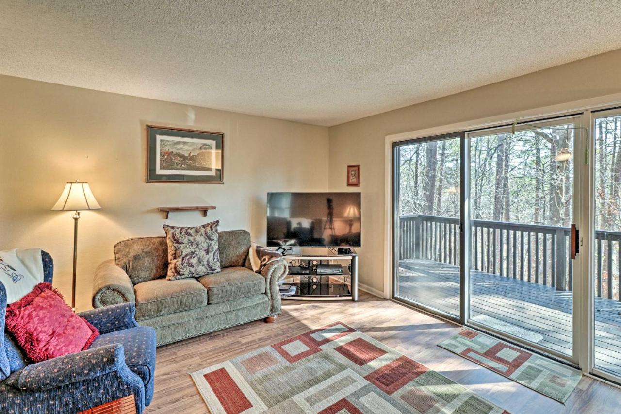 Hot Springs Village Retreat With Deck 3 Mi To Golf! Εξωτερικό φωτογραφία